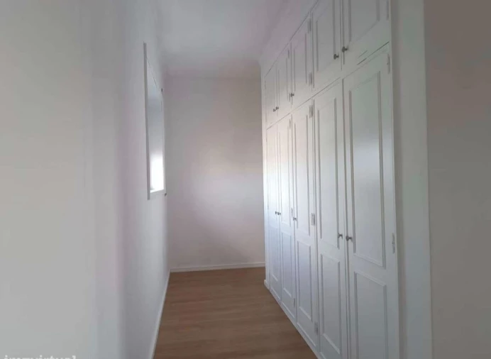 Apartamento T2 para Arrendamento em Espinho Foto 8