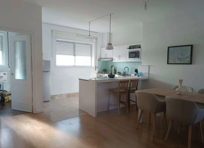 Apartamento T2 para Arrendamento em Espinho Foto 11