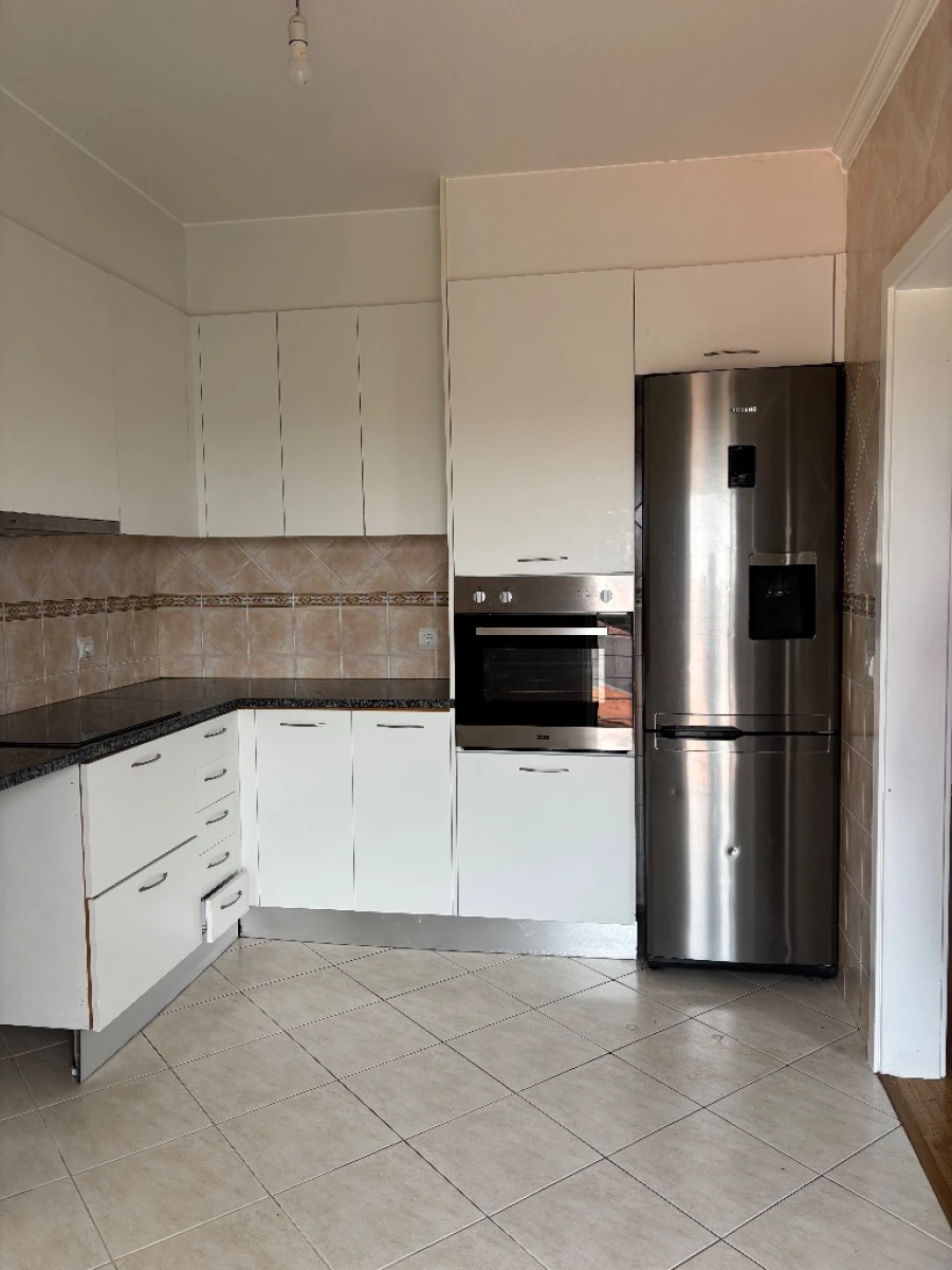 Apartamento T1 para Arrendamento em Leiria Foto 4