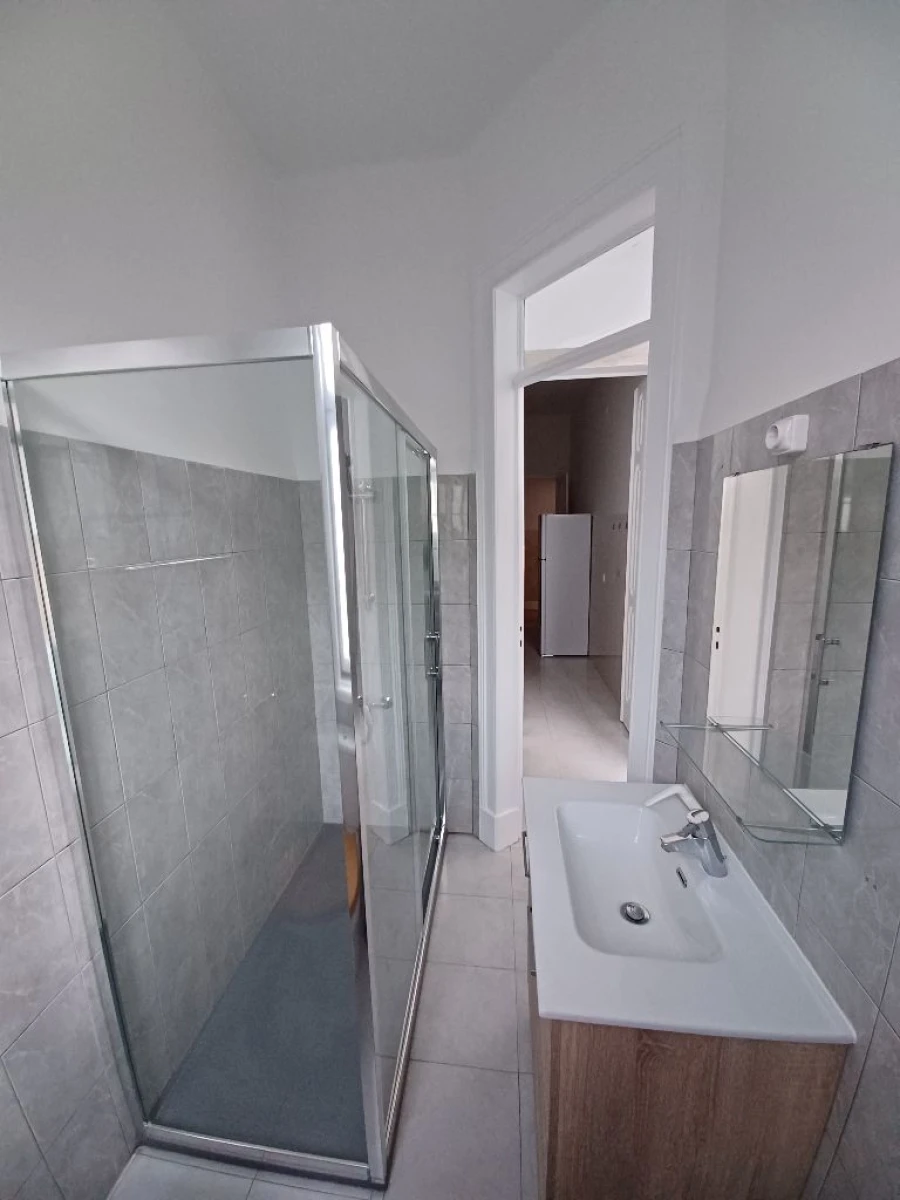 Apartamento T2 para Arrendamento em Lisboa Foto 8