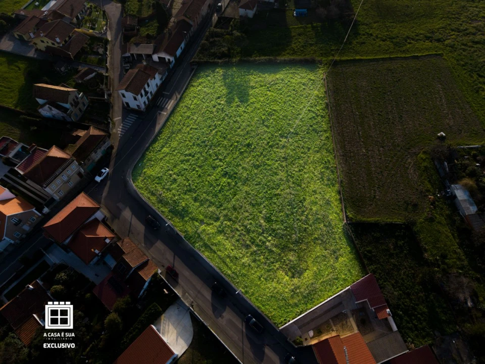 Terreno para Venda em Válega Foto 2