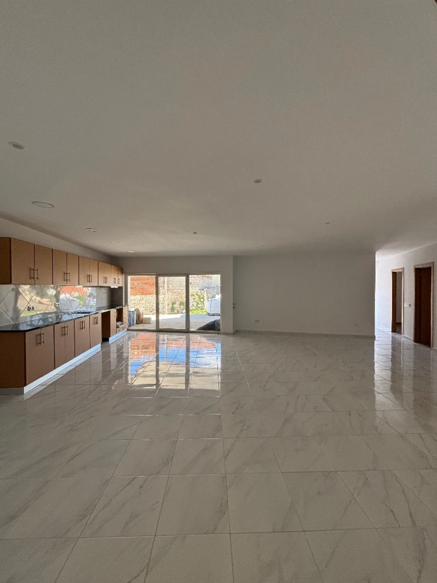 Moradia T3 para Arrendamento em Leiria Foto 30