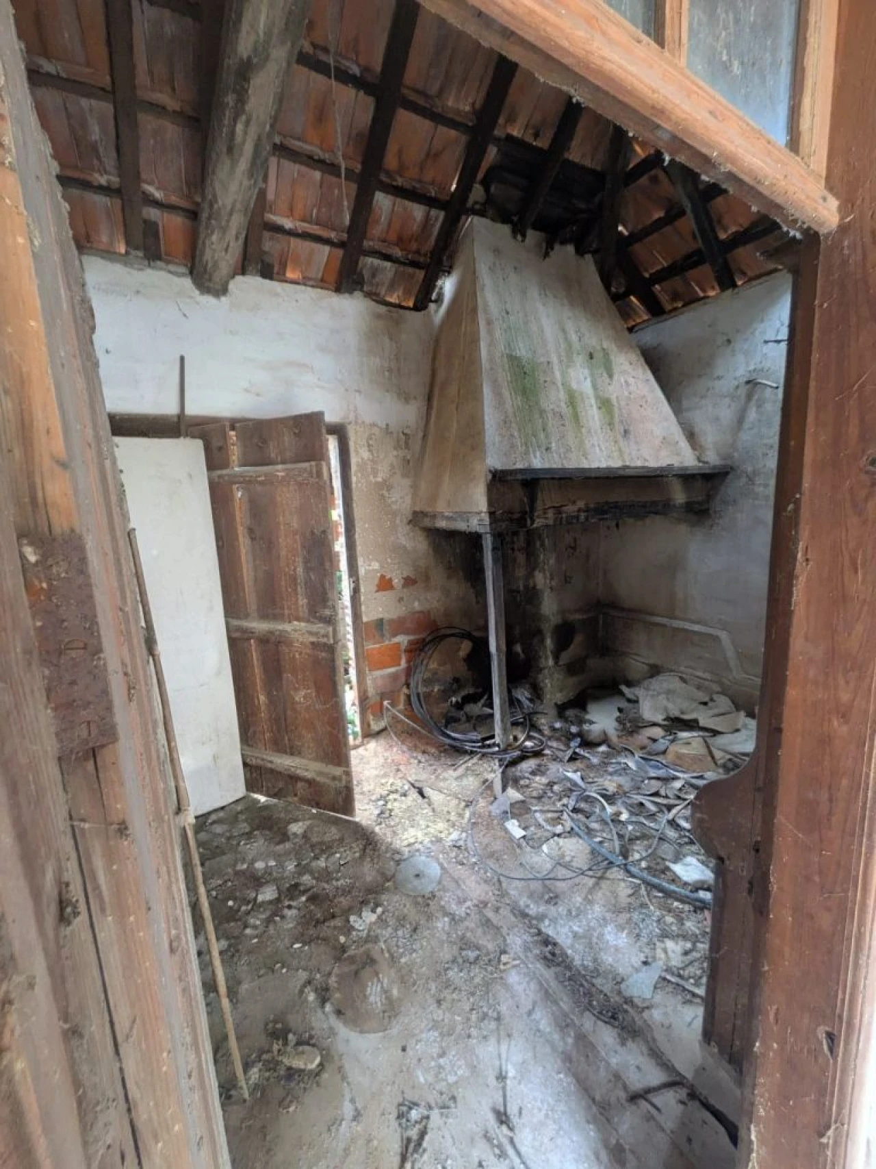 Moradia T2 para Venda em Casal dos Bernardos Foto 7