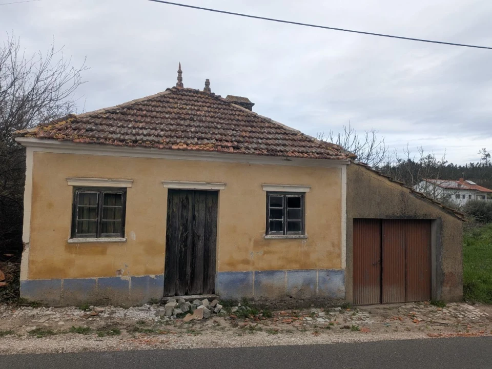 Moradia T2 para Venda em Casal dos Bernardos Foto 10