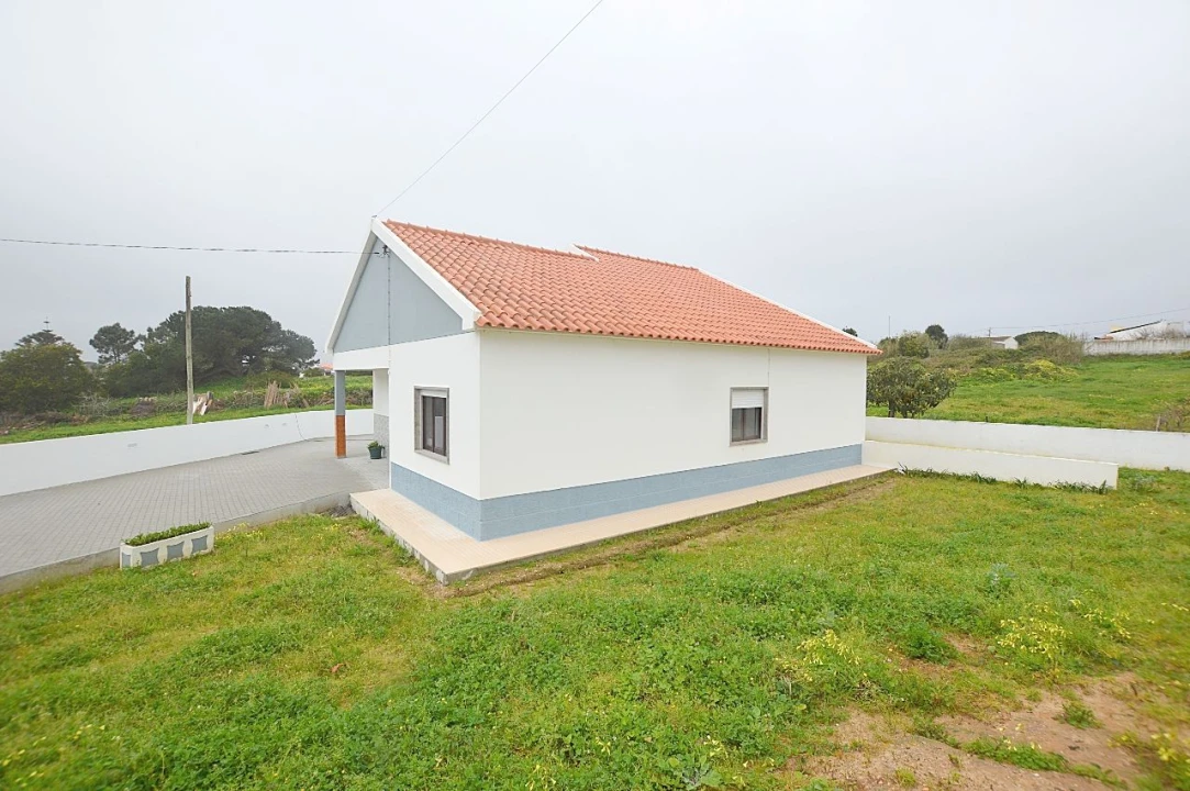 Moradia T3 para Arrendamento em Fonte Boa da Brincosa Foto 13