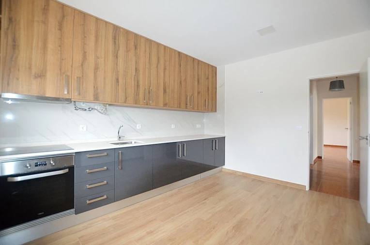 Moradia T3 para Arrendamento em Fonte Boa da Brincosa Foto 15