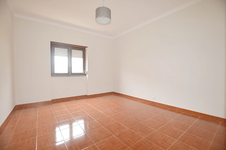 Moradia T3 para Arrendamento em Fonte Boa da Brincosa Foto 17