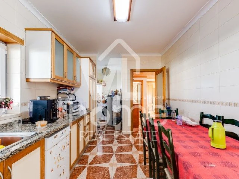 Moradia T4 para Venda em Codiceira Foto 38