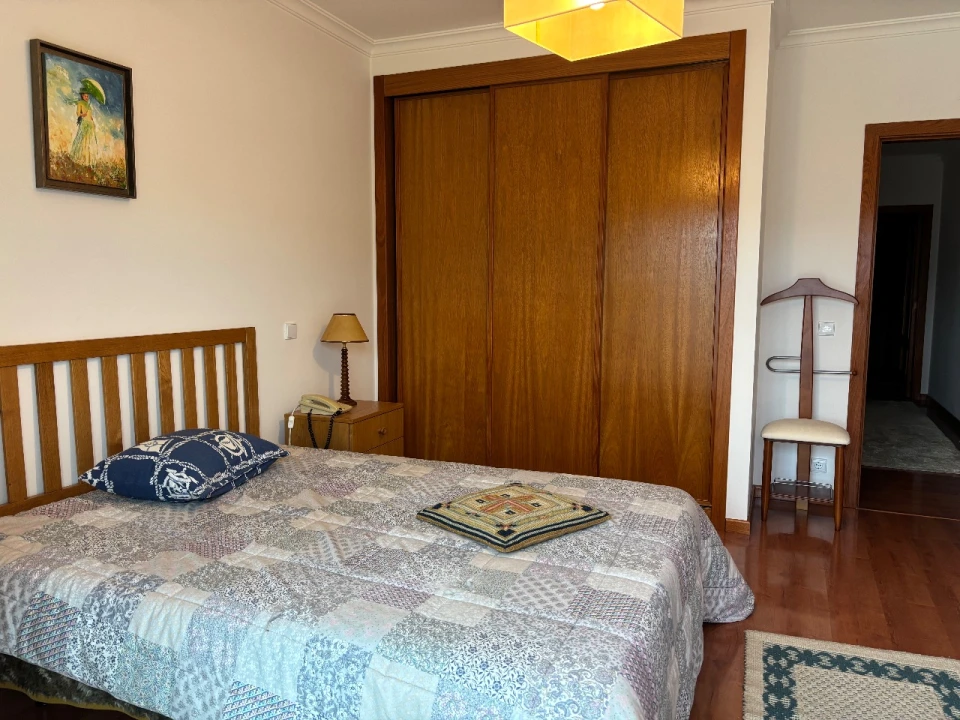 Apartamento T5 para Venda em Leiria Foto 13