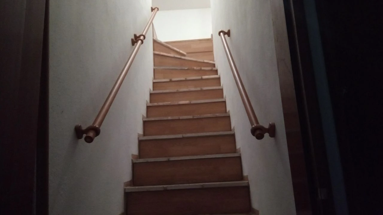 Quarto para Arrendamento em Azueira Foto 2