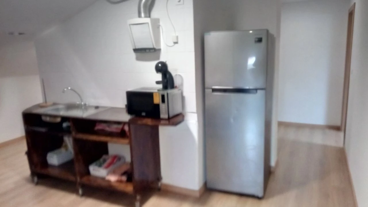 Quarto para Arrendamento em Azueira Foto 3