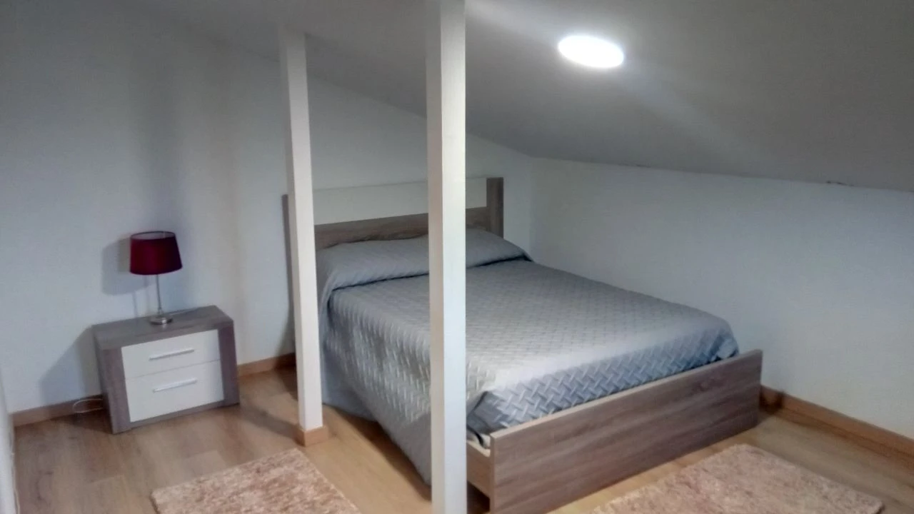 Quarto para Arrendamento em Azueira Foto 15