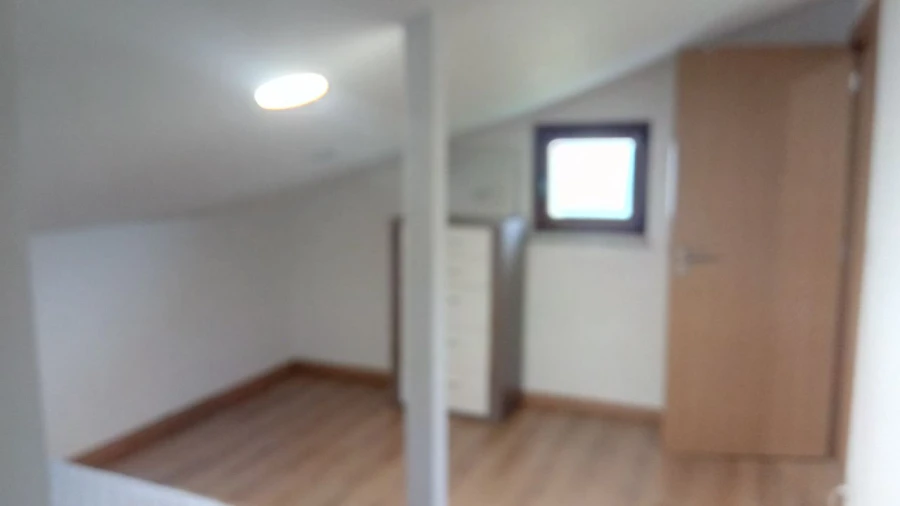 Quarto para Arrendamento em Azueira Foto 12