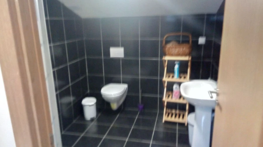 Quarto para Arrendamento em Azueira Foto 16