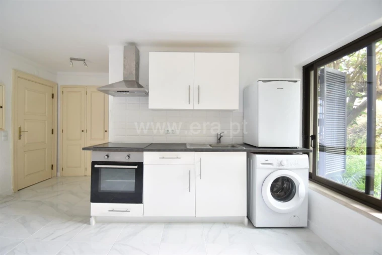 Apartamento T0 para Arrendamento em Monte Estoril Foto 3