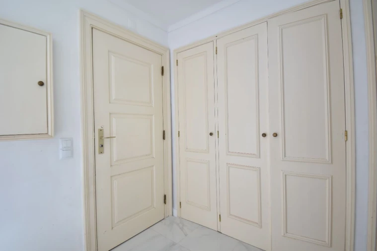 Apartamento T0 para Arrendamento em Monte Estoril Foto 6