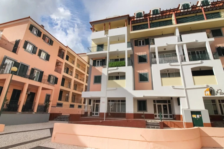 Apartamento T2 para Venda em Funchal Foto 2