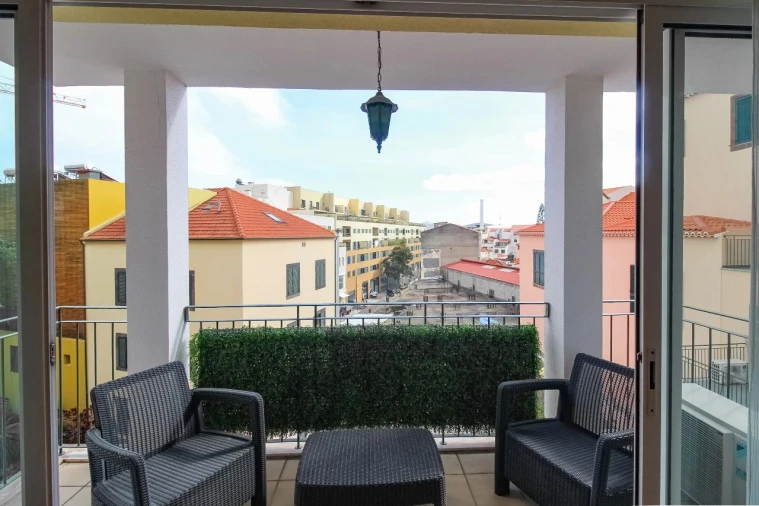 Apartamento T2 para Venda em Funchal Foto 17