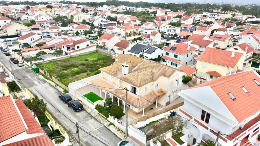 Moradia T3 para Venda em Charneca de Caparica Foto 1