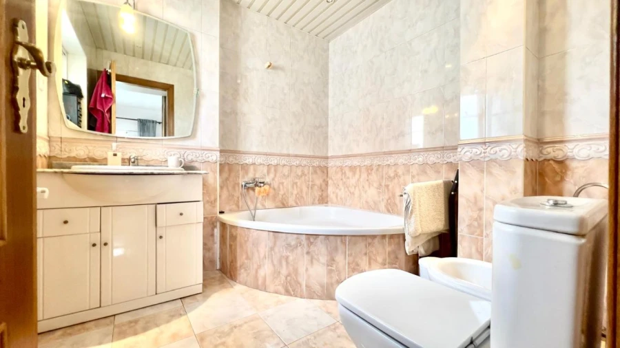 Moradia T3 para Venda em Charneca de Caparica Foto 11