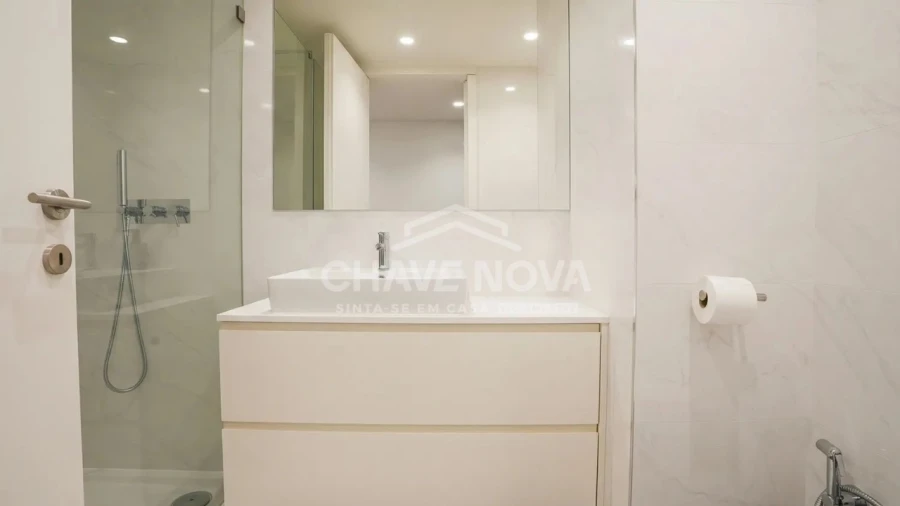 Apartamento T2 para Venda em Vila Nova de Gaia Foto 17
