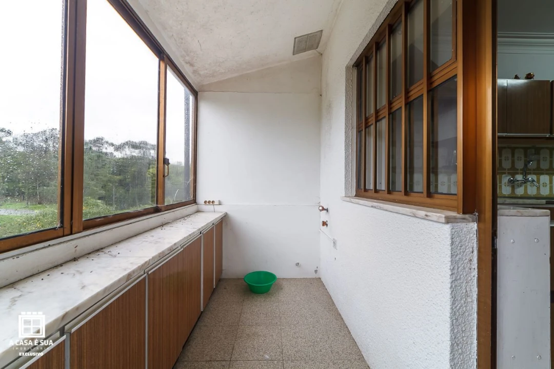 Moradia T4 para Venda em Baguim do Monte Foto 3