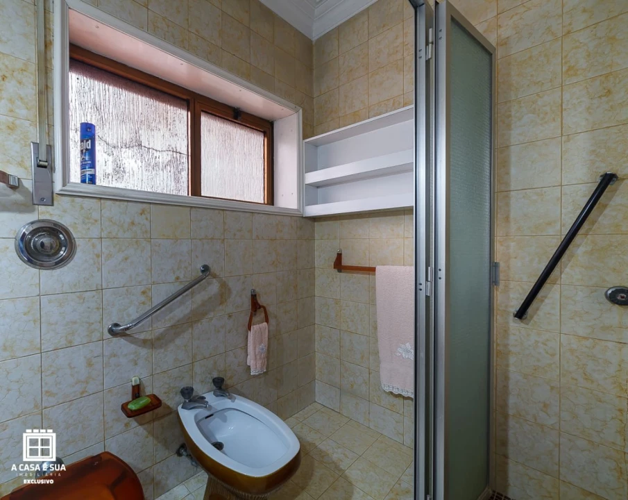 Moradia T4 para Venda em Baguim do Monte Foto 24