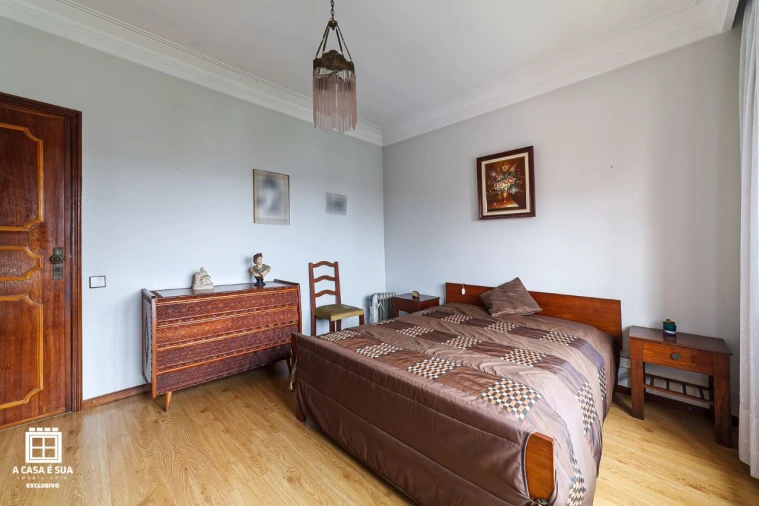 Moradia T4 para Venda em Baguim do Monte Foto 14