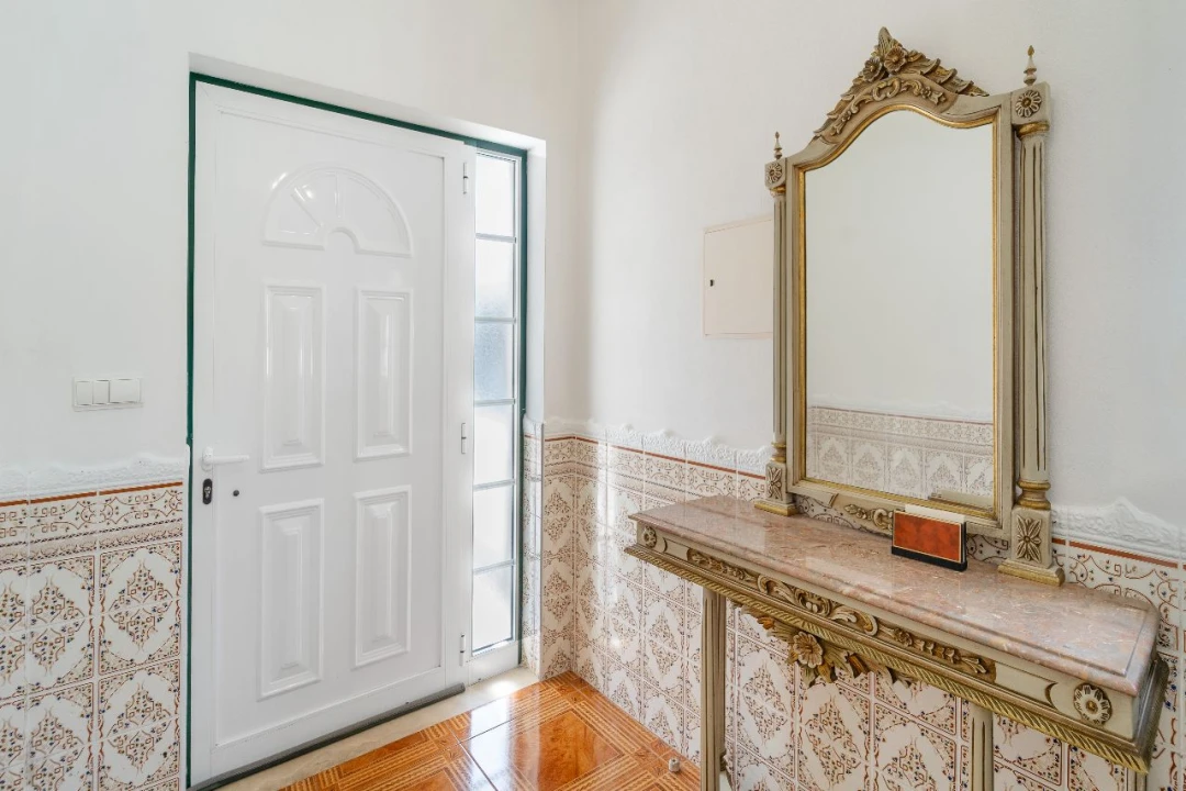 Moradia T2 para Venda em Benta Foto 2