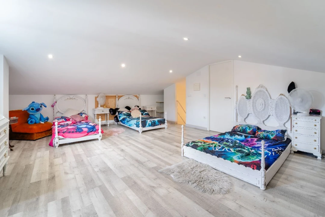 Moradia T2 para Venda em Benta Foto 9