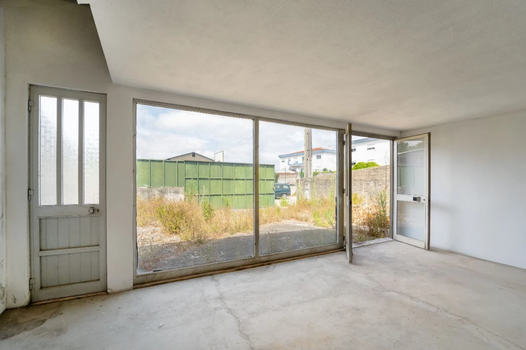 Moradia T2 para Venda em Benta Foto 13