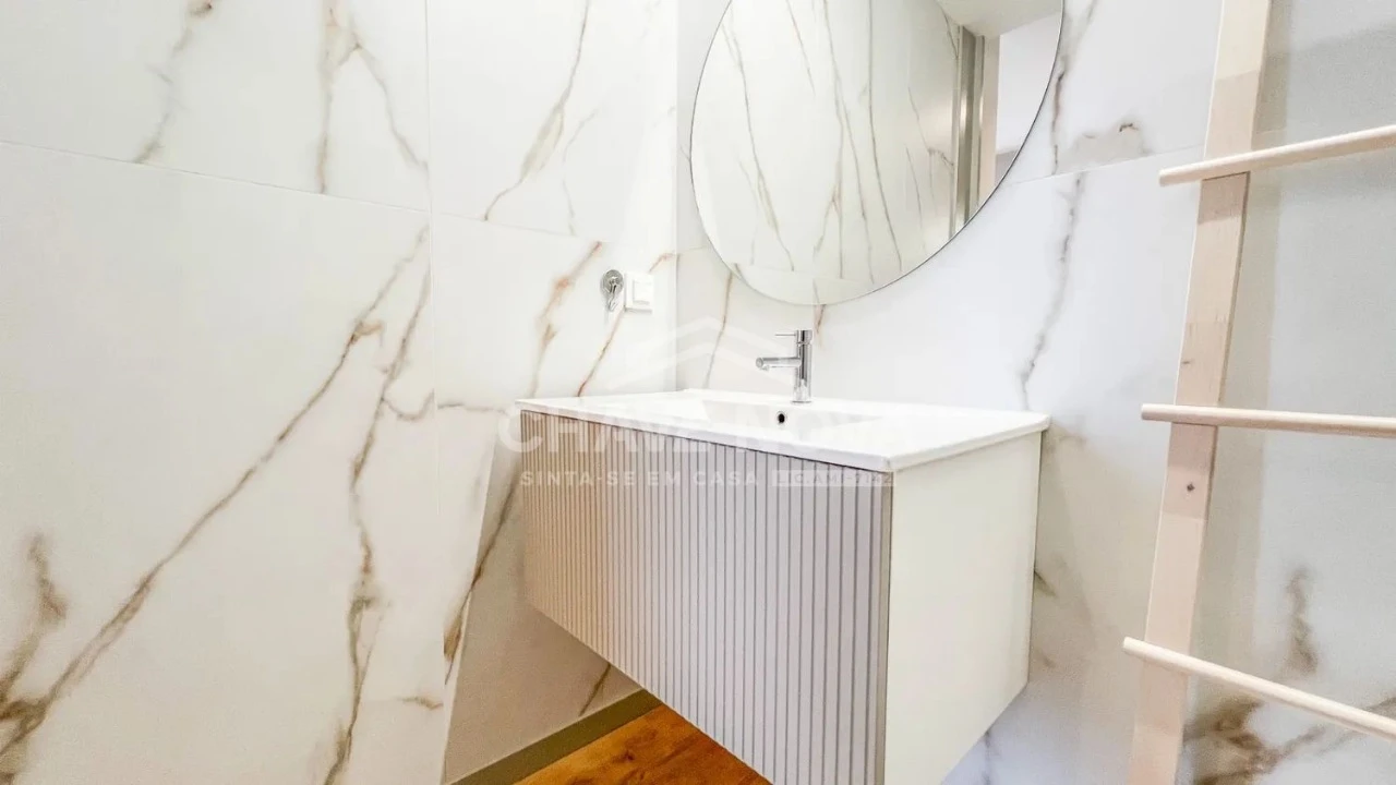 Apartamento T0 para Venda em Vila Nova de Gaia Foto 5