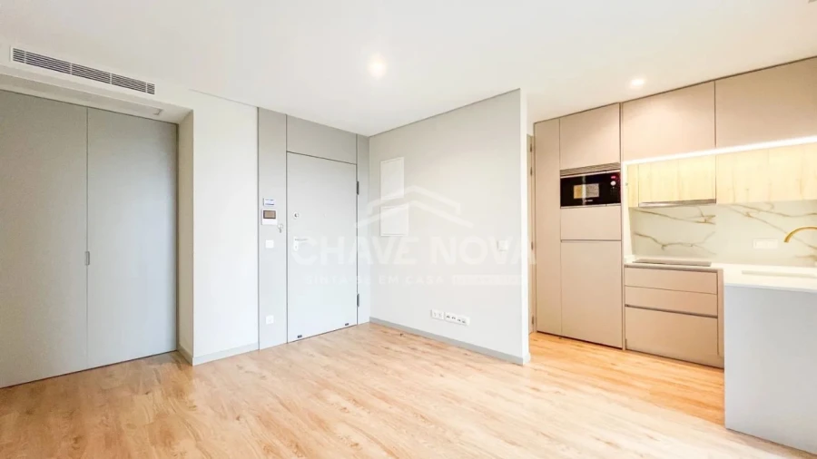 Apartamento T0 para Venda em Vila Nova de Gaia Foto 8