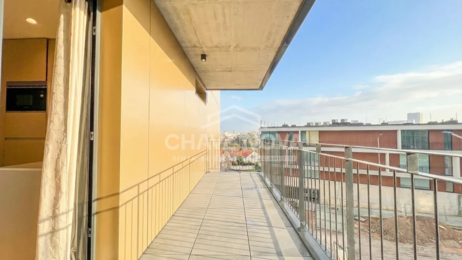 Apartamento T0 para Venda em Vila Nova de Gaia Foto 12