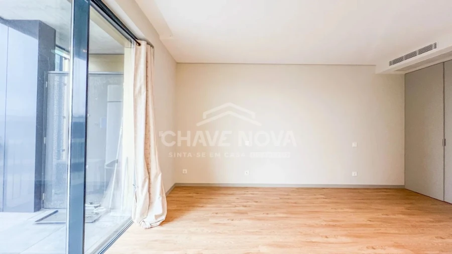 Apartamento T0 para Venda em Vila Nova de Gaia Foto 13