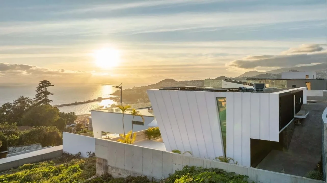 Moradia T4 para Venda em Funchal Foto 10