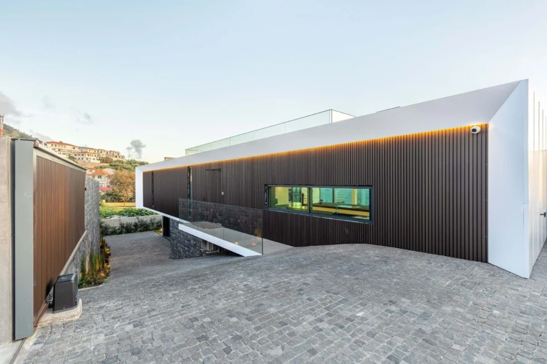 Moradia T4 para Venda em Funchal Foto 17