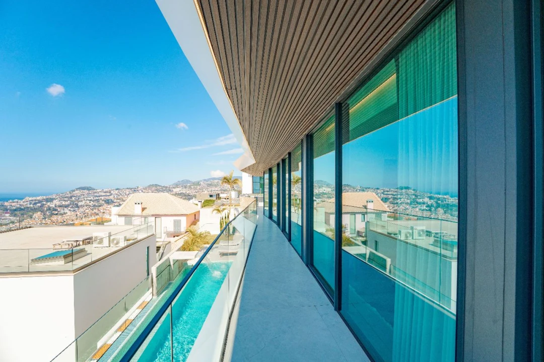 Moradia T4 para Venda em Funchal Foto 33