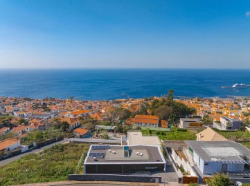 Moradia T4 para Venda em Funchal