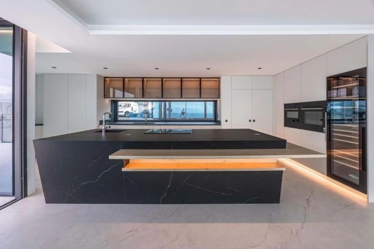 Moradia T4 para Venda em Funchal Foto 38