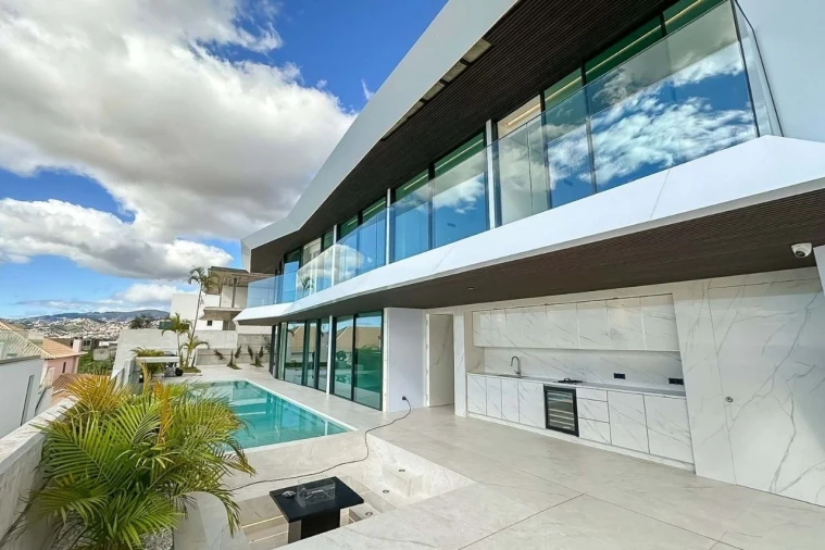 Moradia T4 para Venda em Funchal Foto 60