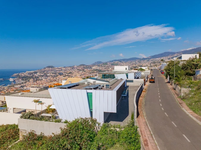 Moradia T4 para Venda em Funchal Foto 4