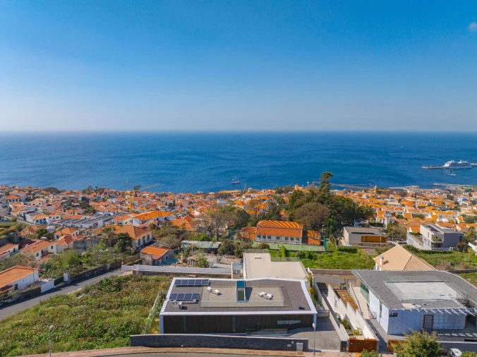 Moradia T4 para Venda em Funchal Foto 5