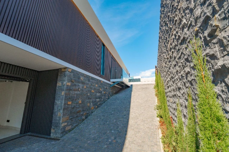 Moradia T4 para Venda em Funchal Foto 50