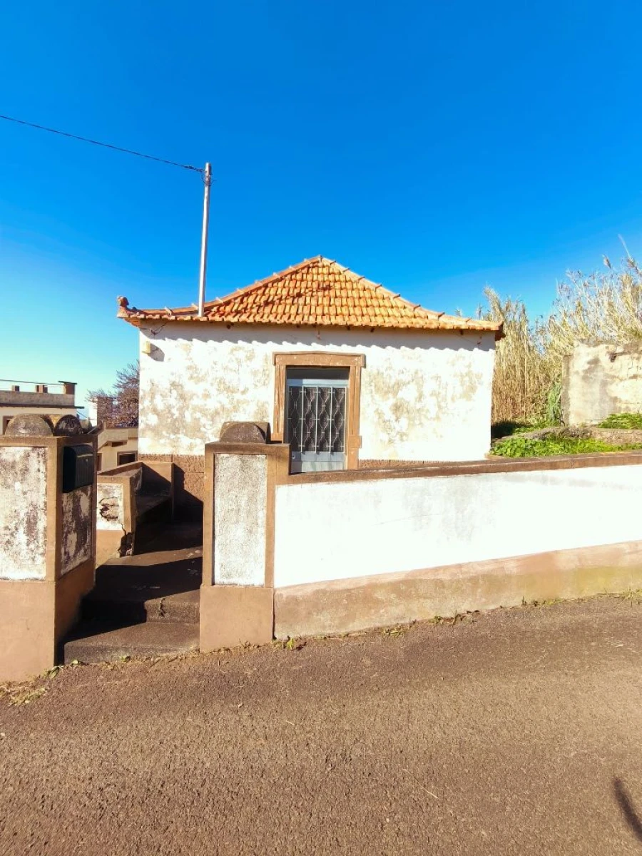 Moradia T2 para Venda em Ponta do Pargo Foto 3