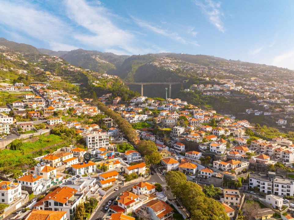 Moradia T3 para Venda em Funchal Foto 54