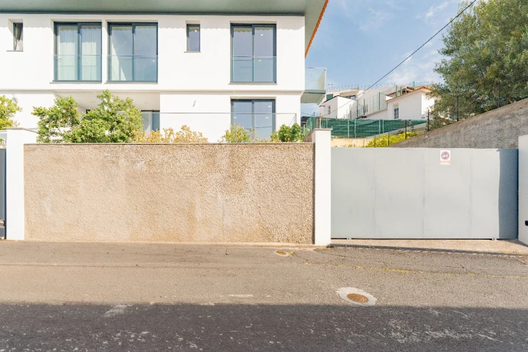 Moradia T3 para Venda em Funchal Foto 45