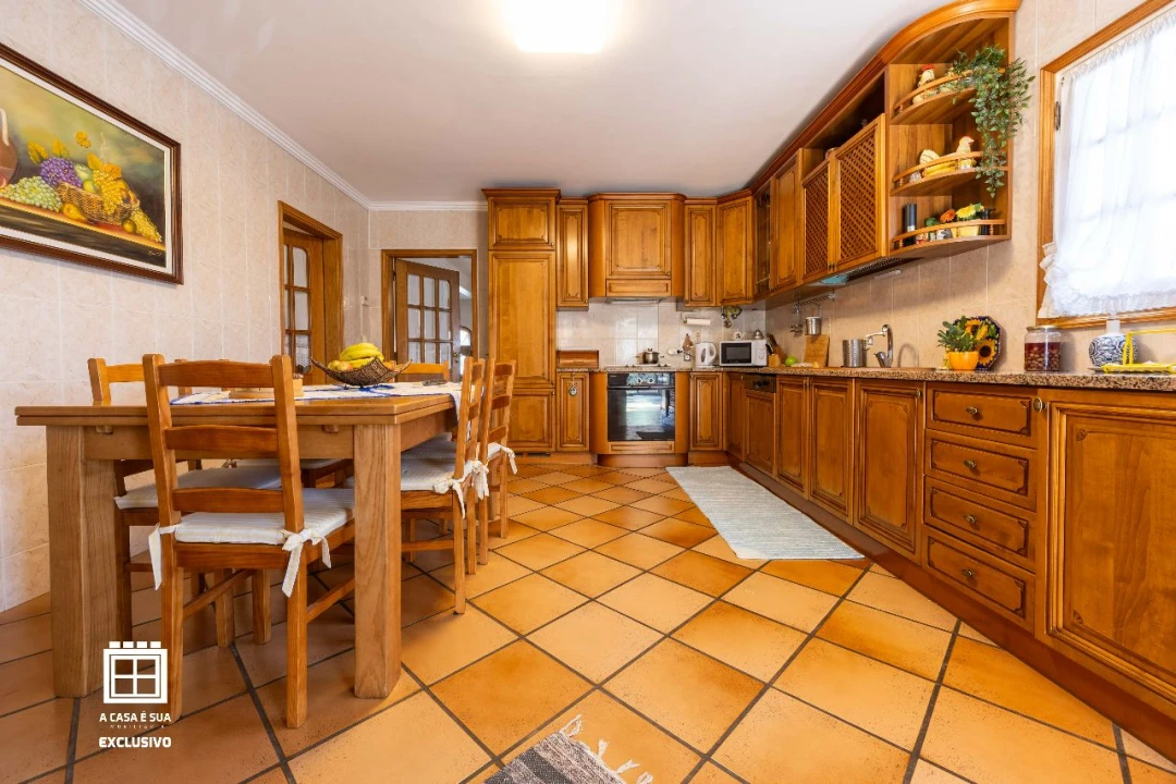 Moradia T4 para Venda em Avanca Foto 4