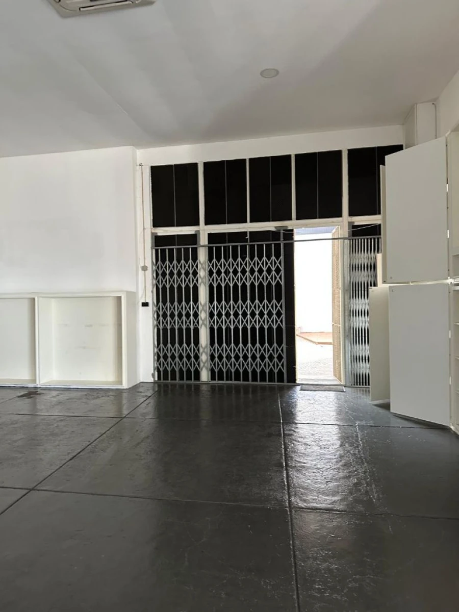 Negócio para Arrendamento em Porto Foto 14