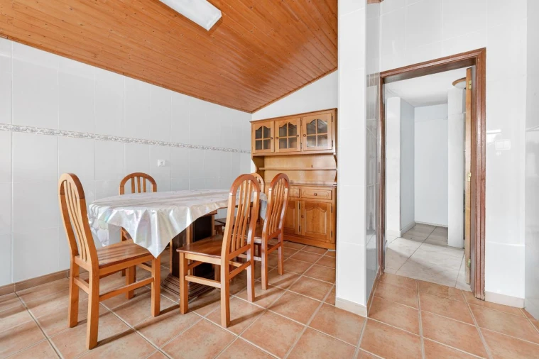 Moradia T2 para Venda em Achadas da Cruz Foto 5